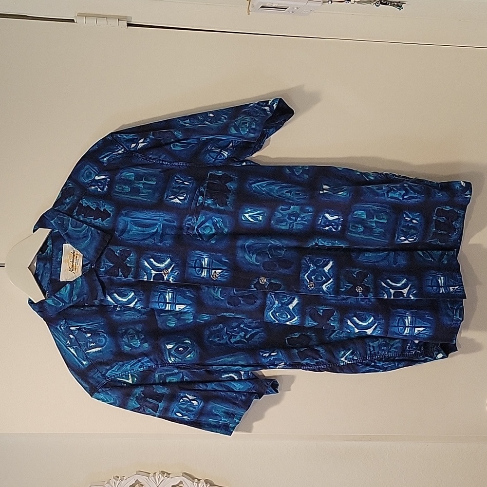 Men's Hawaiian shirt, size L, blue print, made and styled in Hawaii